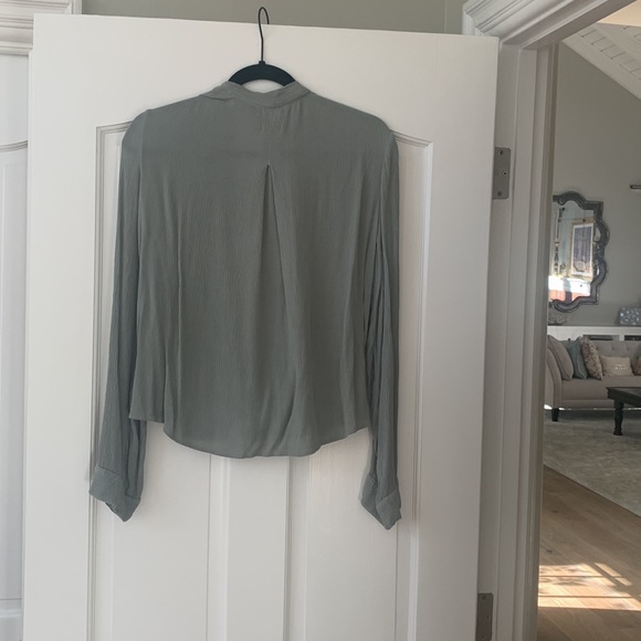 Crossover long sleeved shirt - Picture 5 of 5